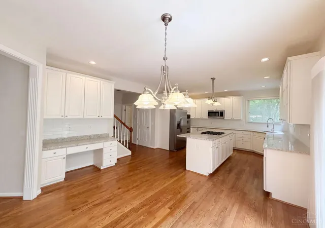 Photo 4 of Single family home for sale at 6667 Miami Woods Dr, Loveland, OH 45140 | MLS# 1888589 | Listing updated on 2026-09-10