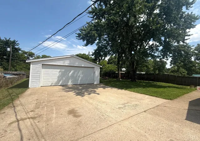 3rd image of 2050 John St, Hamilton, OH 45011 | MLS# 1888285