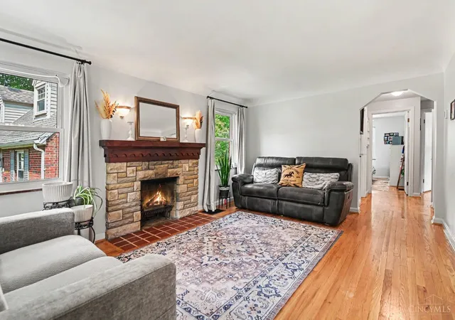 Photo 3 of Sale Pending at 3130 Pershing Ct, Cincinnati, OH 45211 | MLS# 1888186 | Listing updated on 2026-09-14