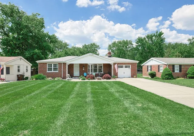 1st image of 113 Lynnview Dr, Mason, OH 45040 | MLS# 1888613