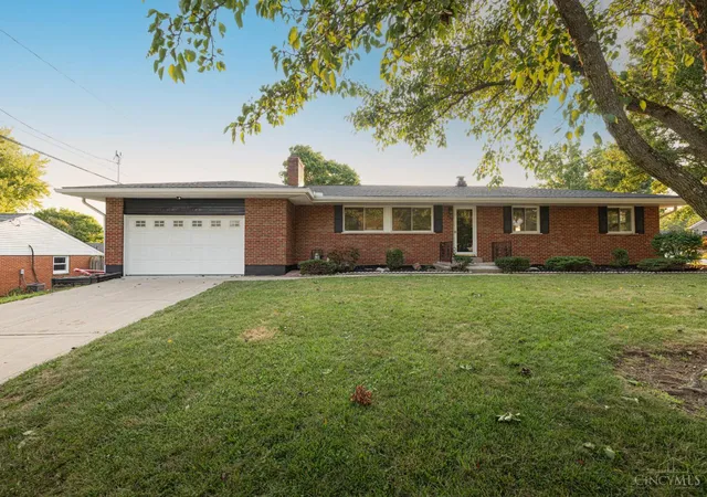 1st image of 459 Glenview Dr, Lebanon, OH 45036 | MLS# 1888608