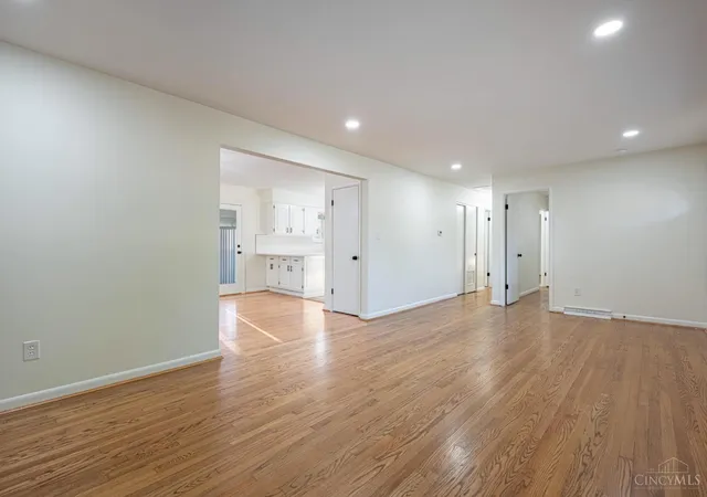 5th image of 459 Glenview Dr, Lebanon, OH 45036 | MLS# 1888608