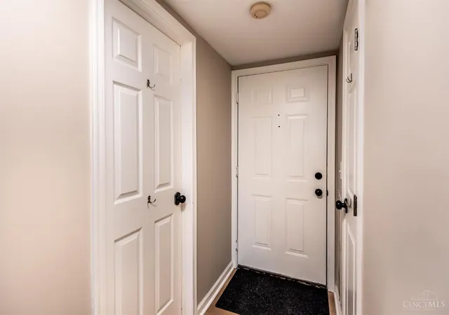 3rd image of 4220 Endeavor Dr #101, Cincinnati, OH 45252 | MLS# 1888437