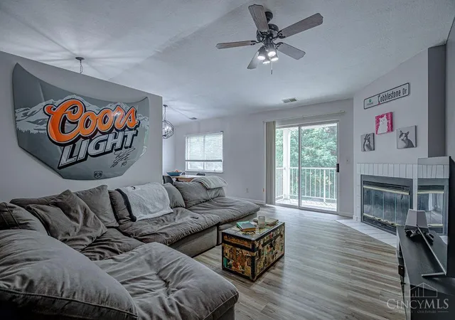 Listing Photo 4 - Condo for sale in building located at 5352 Werk Rd, Cincinnati, OH 45248 - Unit #3