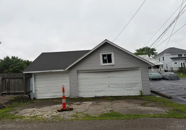 4th image of 196 W Main St, Wilmington, OH 45177