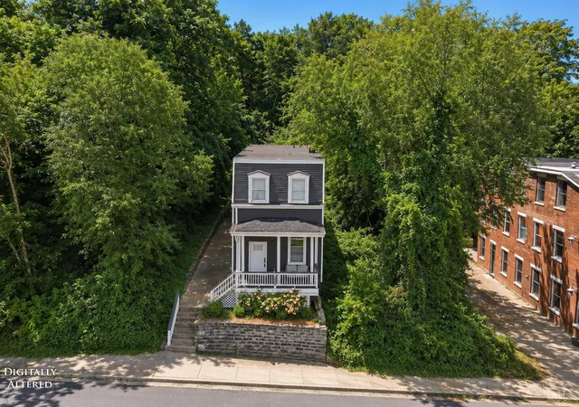 Photo 2 of Sale Pending at 139 Winkler St, Cincinnati, OH 45219 | MLS# 1888669 | Listing updated on 2026-08-21