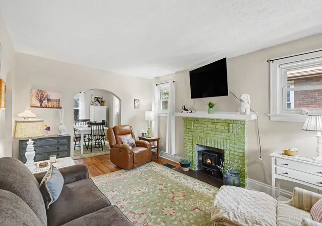 3rd image of 3389 Alta Vista Ave, Cincinnati, OH 45211 | MLS# 1888413
