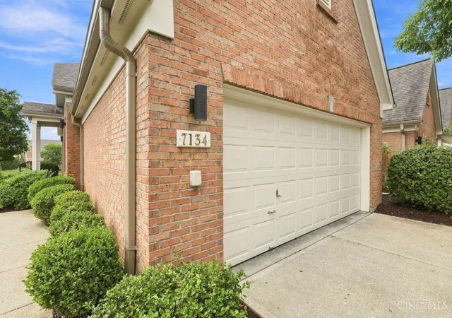 3rd image of 7134 White Oak Ct, Mason, OH 45040 | MLS# 1888638