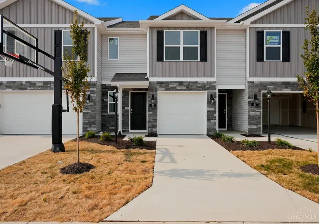 Photo 2 of Townhouse for sale at 85 Cypress Hl Dr, Defiance, OH 43512 | MLS# 1888704 | Listing updated on 2026-09-01