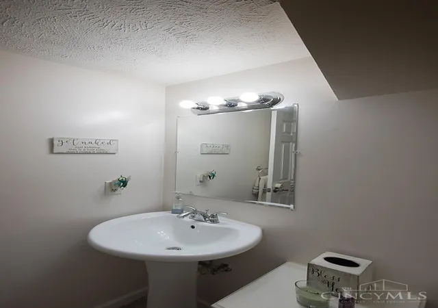 2nd image of 5392 Country Ridge Dr, Mason, OH 45040