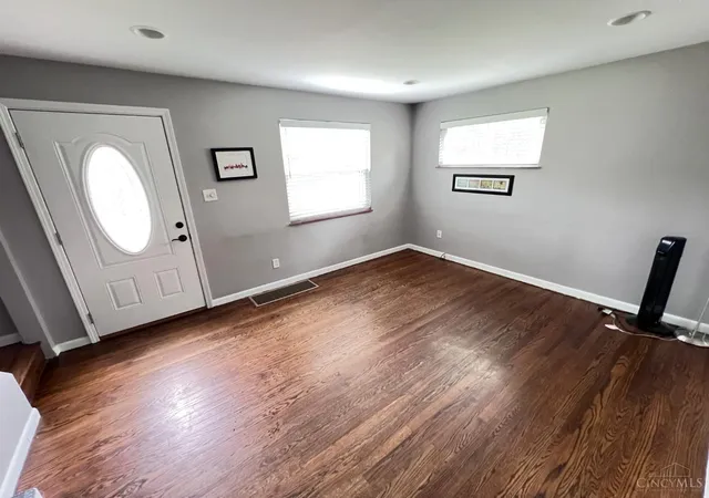 Photo 3 of Single family home for sale at 1719 Sanborn Dr, Reading, OH 45215 | MLS# 1888605 | Listing updated on 2026-08-20