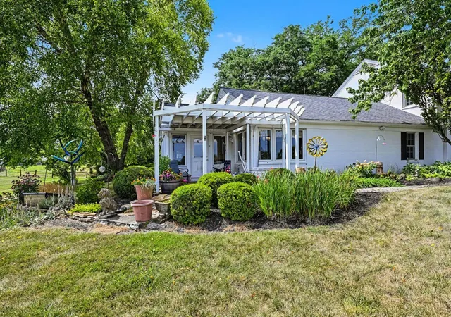 Photo 4 of House for sale at 6217 S Dixie Hwy, Franklin, OH 45005 | MLS# 1888576 | Listing updated on 2026-09-08