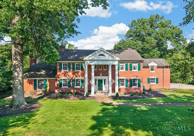 Photo 2 of Single family home for sale at 7225 Meadowbrook Dr, Cincinnati, OH 45237 | MLS# 1888699 | Listing updated on 2026-08-01