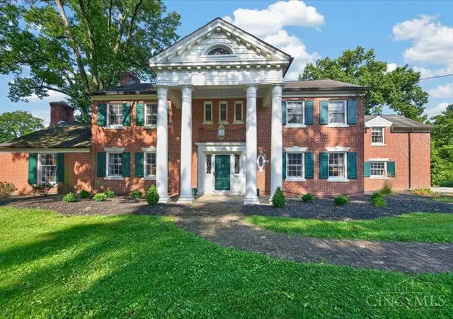 Photo 4 of Single family home for sale at 7225 Meadowbrook Dr, Cincinnati, OH 45237 | MLS# 1888699 | Listing updated on 2026-08-01