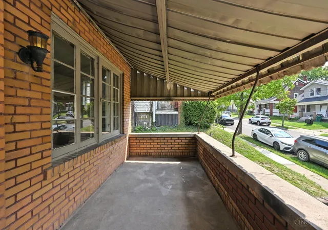 Photo 3 of Sale Pending at 1134 Fairbanks Ave, Cincinnati, OH 45205 | MLS# 1888721 | Listing updated on 2026-09-12