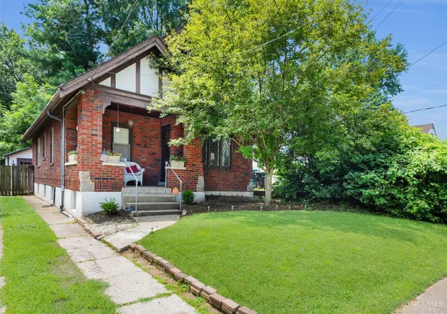 3rd image of 6643 Palmetto St, Cincinnati, OH 45227 | MLS# 1888434