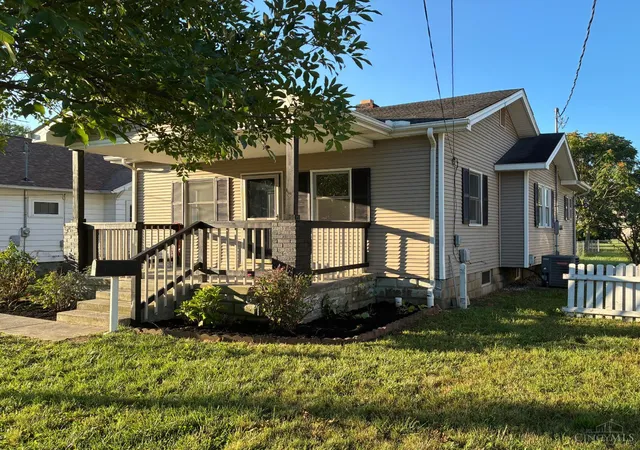 3rd image of 1108 Lafayette Ave, Middletown, OH 45044 | MLS# 1888702