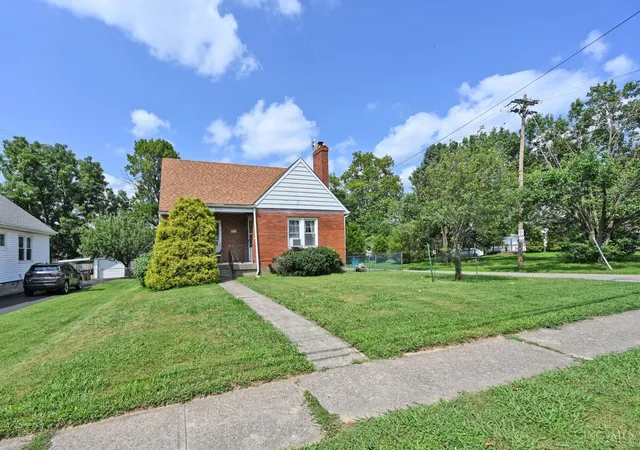 3rd image of 3744 Lansdowne Ave, Deer Park, OH 45236 | MLS# 1887213
