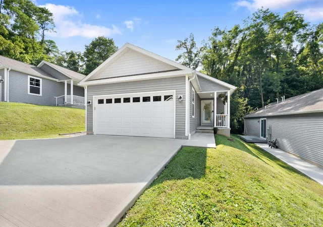 1st image of 117 Springlake Ave, Hillsboro, OH 45133 | MLS# 1888663