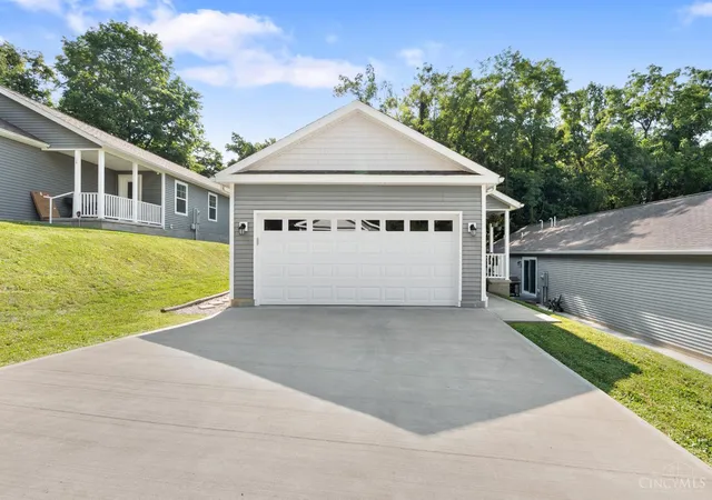 2nd image of 117 Springlake Ave, Hillsboro, OH 45133 | MLS# 1888663