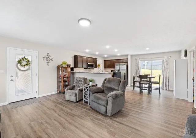 5th image of 117 Springlake Ave, Hillsboro, OH 45133 | MLS# 1888663