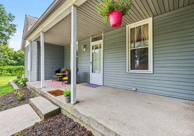 Photo 2 of Sale Pending at 4512 Tealtown Rd, Batavia, OH 45103 | MLS# 1881500 | Listing updated on 2026-08-22