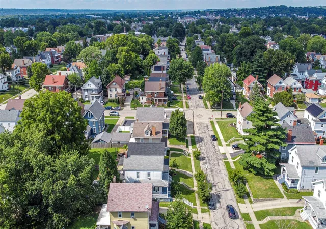 38th image of 3827 Elsmere Ave, Norwood, OH 45212 | MLS# 1887506