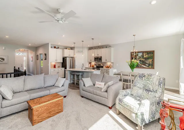 Photo 3 of Single family home for sale at 3037 Barnbougle Dr, Cincinnati, OH 45233 | MLS# 1888796 | Listing updated on 2026-07-31