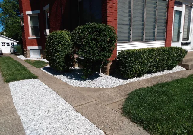 Listing Photo 4 - Condo for sale in building located at 3943 Glenmore, Cheviot, OH 45211