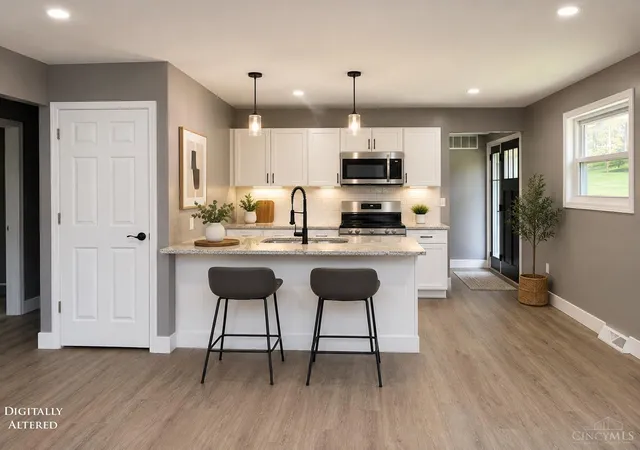 Photo 2 of Single family home for sale at 11733 Thistlehill Dr, Loveland, OH 45140 | MLS# 1888884 | Listing updated on 2026-10-08