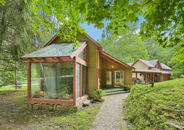 5th image of 3168 Pond Run Rd, New Richmond, OH 45157 | MLS# 1888575