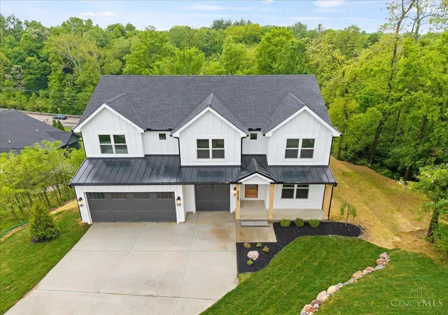 2nd image of 2121 Clough Chase Dr, Cincinnati, OH 45244 | MLS# 1888903