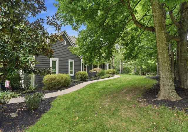Photo 2 of Sale Pending at 7784 Glen Eden Ln, Cincinnati, OH 45244 | MLS# 1888743 | Listing updated on 2026-09-08