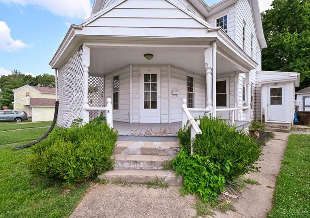 Photo 2 of Sale Pending at 19 W 7th Street, Franklin, OH 45005 | MLS# 1888664 | Listing updated on 2026-08-10