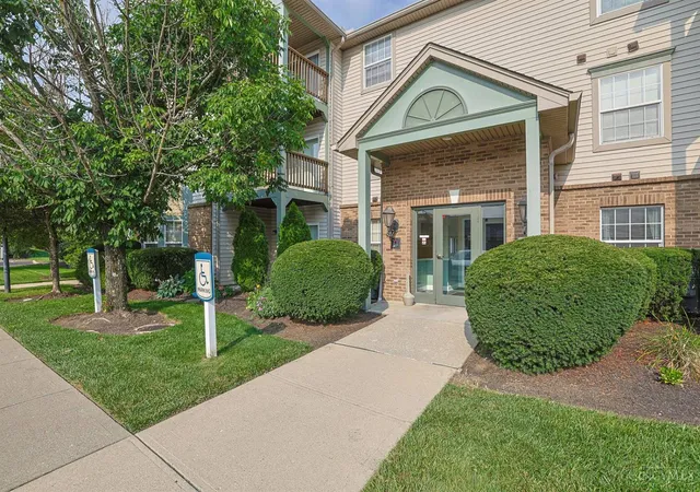 2nd image of 4911 N Arbor Woods Ct #108, Green Twp, OH 45248 | MLS# 1888902