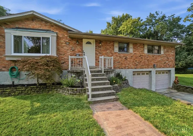 5th image of 4733 Eizabeth Pl, Blue Ash, OH 45242 | MLS# 1888782