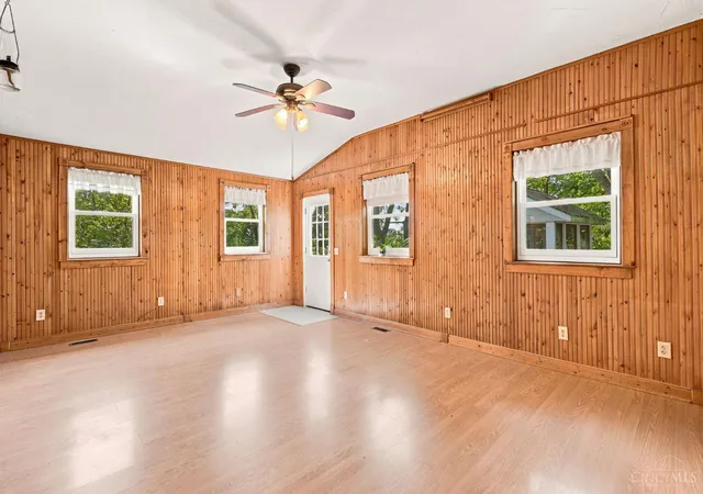 4th image of 6583 Schweitzerhoff Rd, Cincinnati, OH 45247 | MLS# 1887486