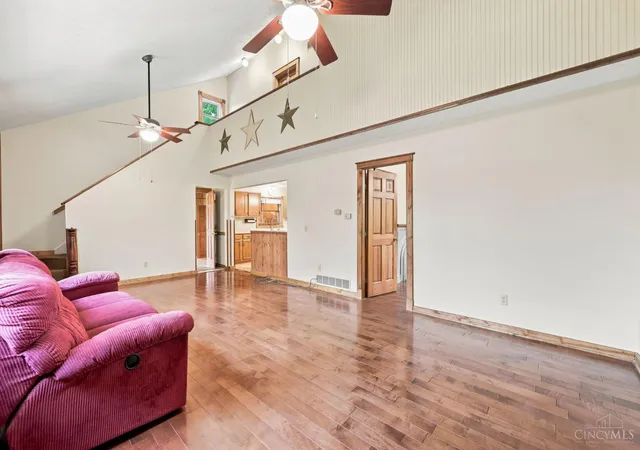 5th image of 6583 Schweitzerhoff Rd, Cincinnati, OH 45247 | MLS# 1887486