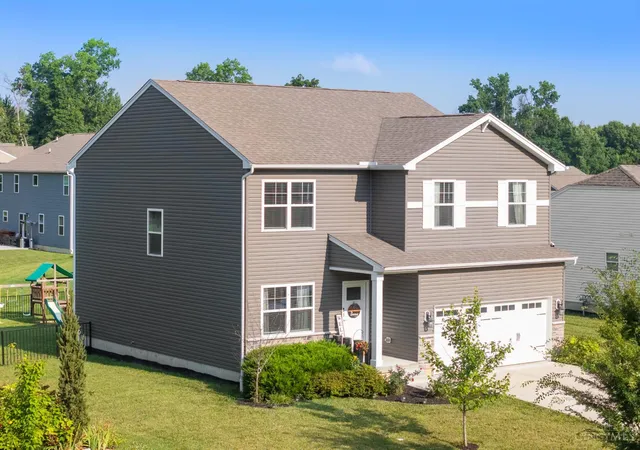 2nd image of 1184 Mcmills Dr, Milford, OH 45150 | MLS# 1888681