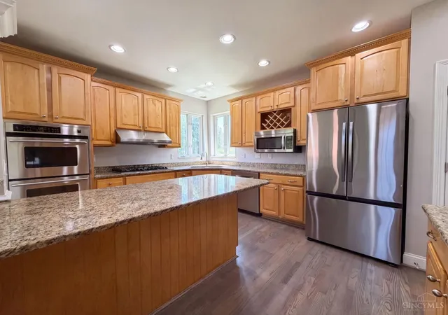 Photo 2 of Sale Pending at 7188 Tarragon Ct, Liberty Twp, OH 45011 | MLS# 1888932 | Listing updated on 2026-08-13