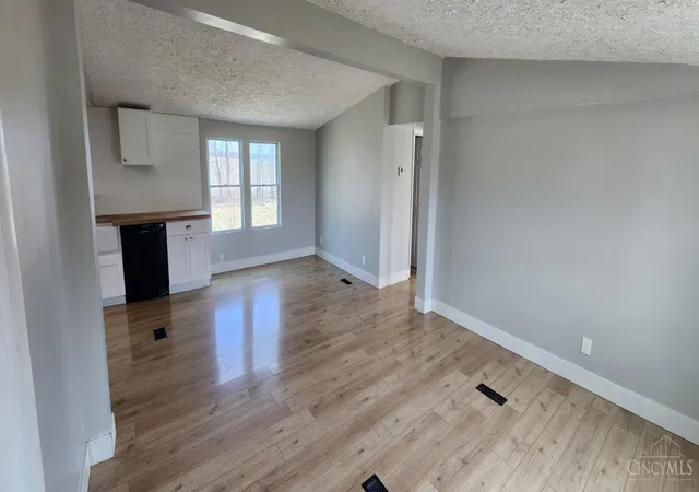 4th image of 15768 Bodman Rd, Sterling Twp, OH 45154 | MLS# 1888957