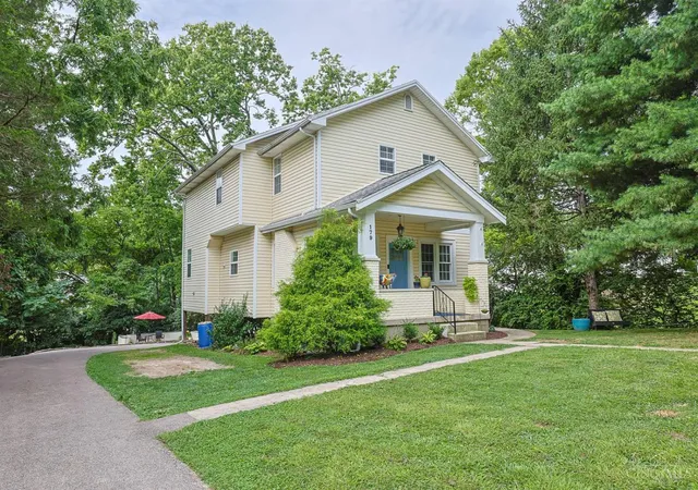 Photo 2 of Sale Pending at 179 Bonham Rd, Wyoming, OH 45215 | MLS# 1888781 | Listing updated on 2026-08-07