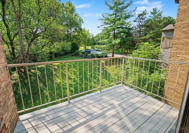 2nd image of 1544 W Galbraith Rd, North College Hill, OH 45231