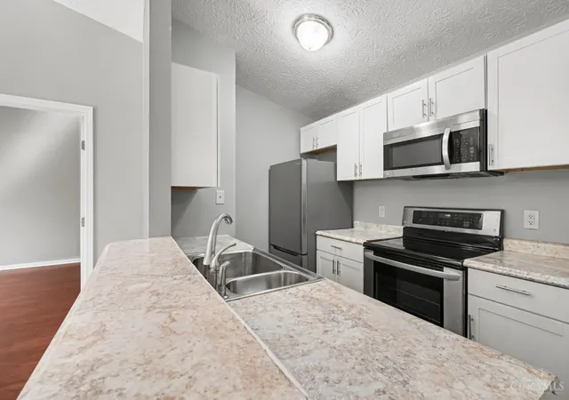 4th image of 1544 W Galbraith Rd #412, North College Hill, OH 45231 | MLS# 1888885