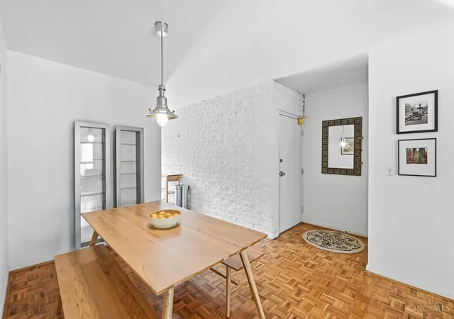 5th image of 399 W Galbraith, Cincinnati, OH 45215