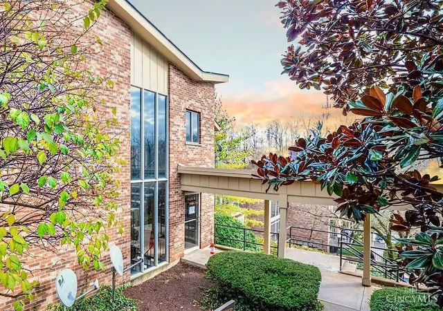 image of 3069 Alpine #11, Cincinnati, OH 45208 | MLS# 1888946