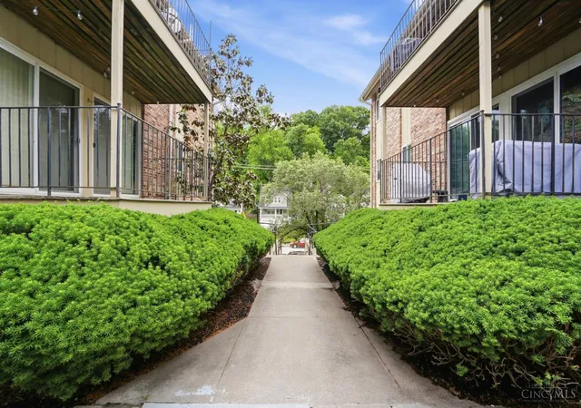 image of 3069 Alpine #11, Cincinnati, OH 45208 | MLS# 1888946
