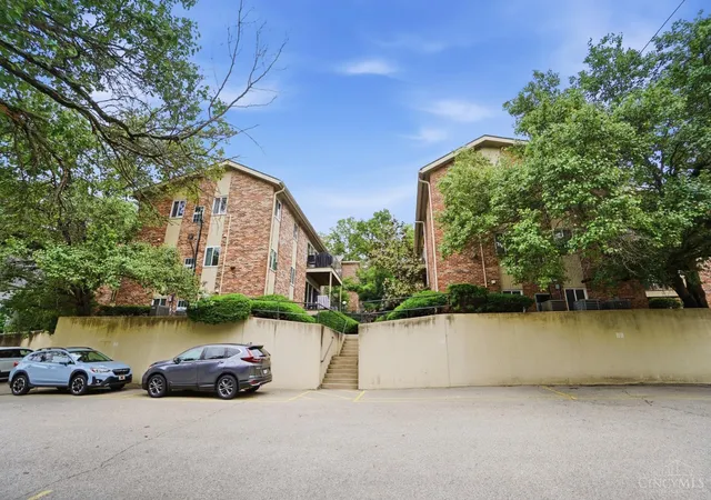 image of 3069 Alpine #11, Cincinnati, OH 45208 | MLS# 1888946