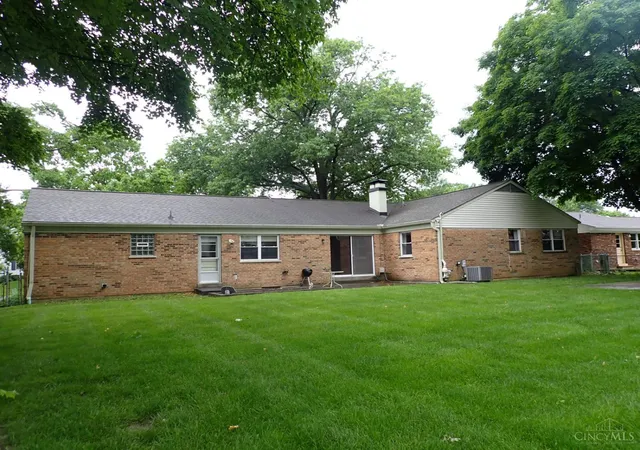 3rd image of 688 Buff Ct, Cincinnati, OH 45231 | MLS# 1888922
