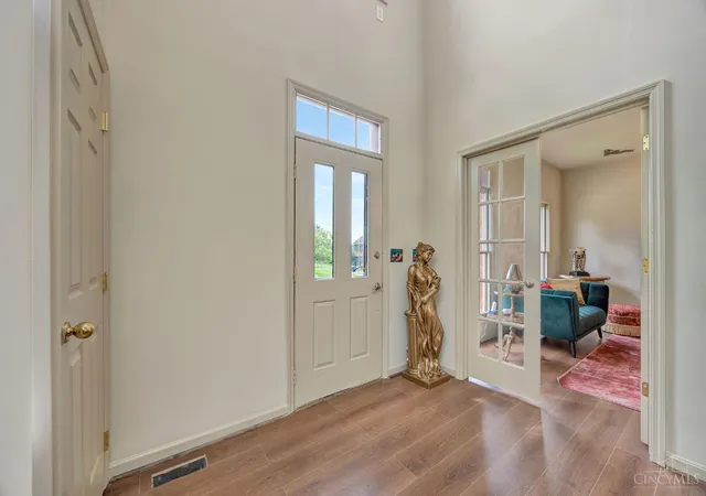 4th image of 11725 Darbyshire Ct, Symmes Twp, OH 45140 | MLS# 1887895